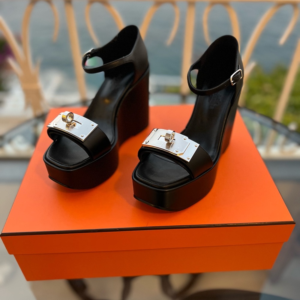 SOLD OUT Brand New Hermes Black Hilda 80 Sandal Size 36.